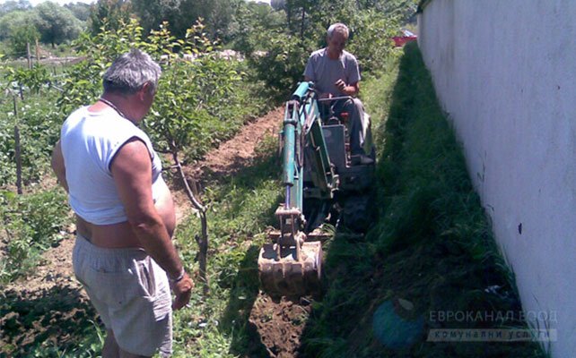 изкопи с мини багер