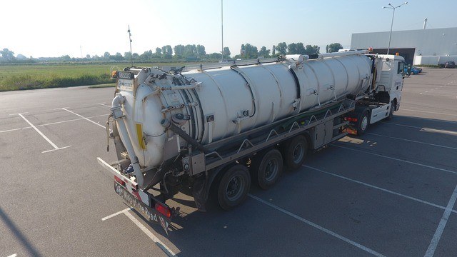 почистване на септични ями на био тоалетни