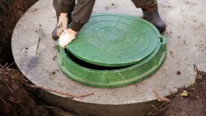 изпразването на септична яма